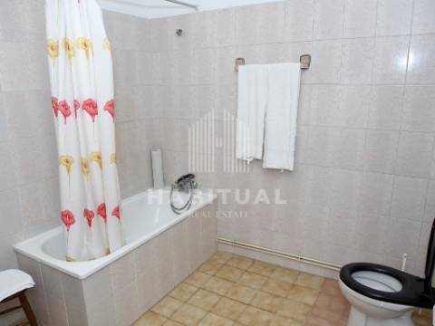 Albergaria com 22 quartos em Paredes de Coura