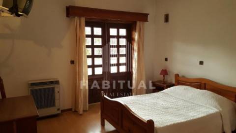 Albergaria com 22 quartos em Paredes de Coura