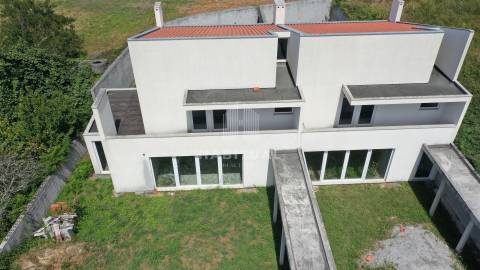 Venda conjunta de 4 Lotes em Afife