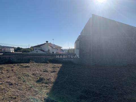 Venda conjunta de 4 Lotes em Afife