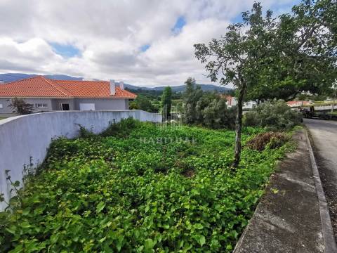 Terreno de construção em Cardielos com 604 m2
