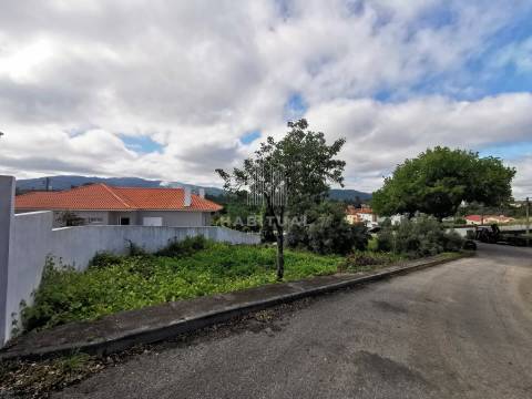 Terreno de construção em Cardielos com 604 m2