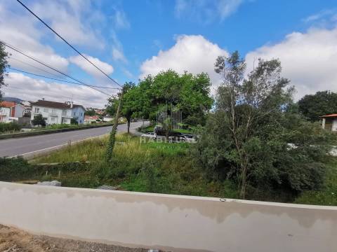 Terreno de construção em Cardielos com 604 m2
