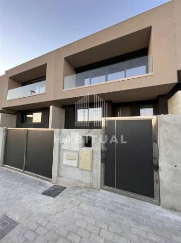 Moradia T3 Venda em Viana do Castelo (Santa Maria Maior e Monserrate) e Meadela,Viana do Castelo