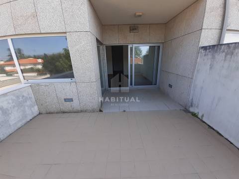 Moradia T3 Triplex em Condominio fechado com piscina e vistas rio  em Seixas