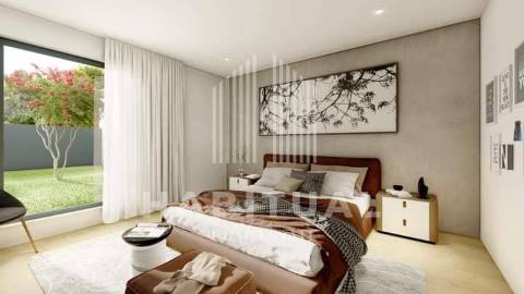 Moradia em construção ,castelo do Neiva