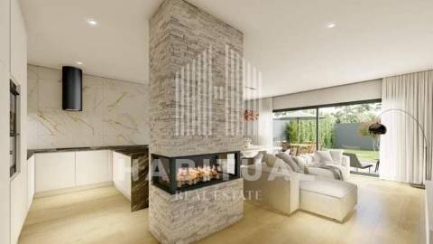 Moradia em construção ,castelo do Neiva