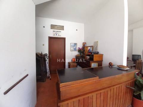 Moradia T3 no Centro de Vila de Prado