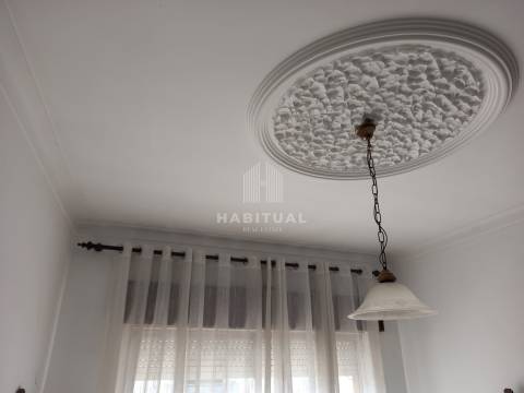 Moradia T3 no Centro de Vila de Prado