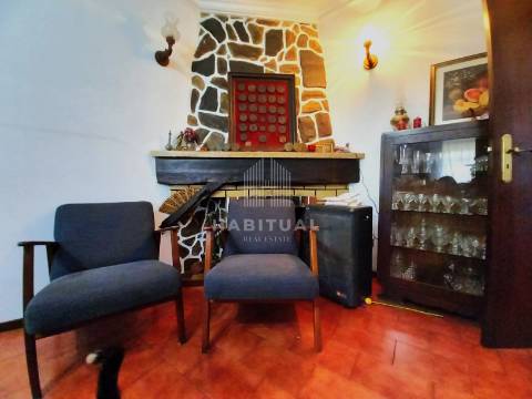 Moradia T3 no Centro de Vila de Prado