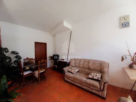 Moradia T3 no Centro de Vila de Prado