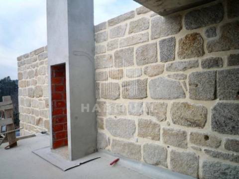 Moradia Geminada T3 Venda em Vilar de Mouros,Caminha