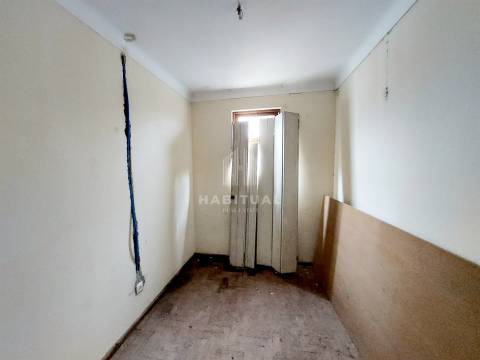 Apartamento T2 com vistas rio em Lanhelas