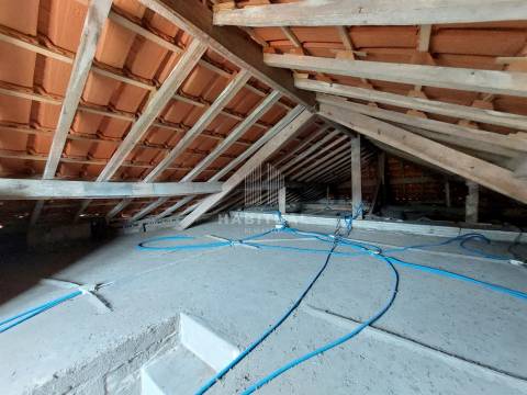 Apartamento T2 com vistas rio em Lanhelas