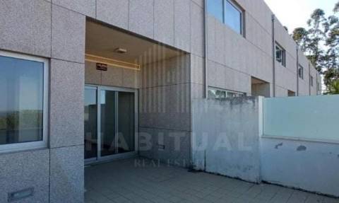 Moradia T3  em Seixas - Condomínio Fechado com Piscina