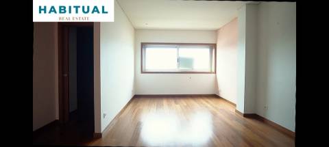 Moradia T3  em Seixas - Condomínio Fechado com Piscina