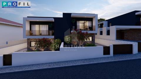 Terreno Urbano com Projeto em Darque - Santoinho