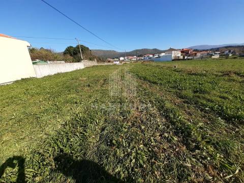 Lote de 1478 m2 destinado a construção em Vila Praia de Âncora