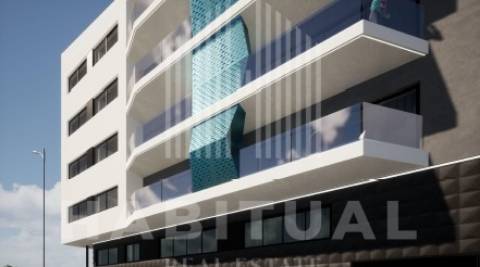 Apartamento T2 Novo em Monserrate