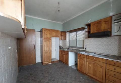 ANDAR MORADIA T3 EM VILA VERDE