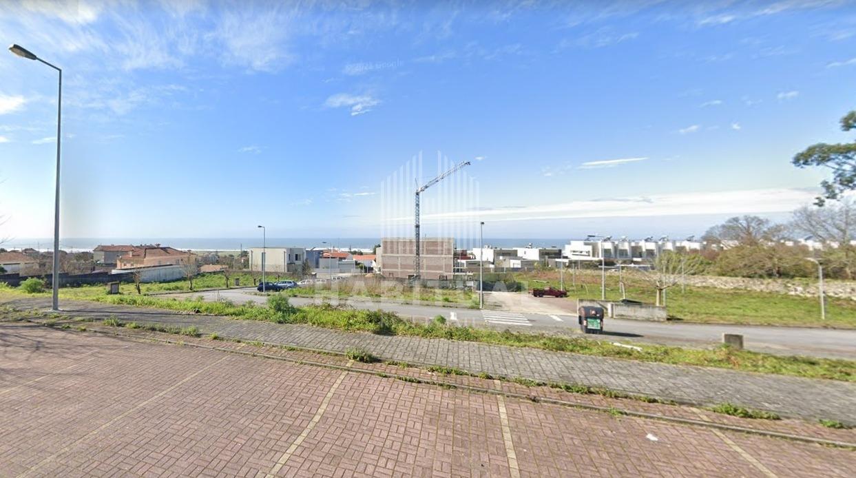 Lote para Construção com Vistas Mar em Areosa