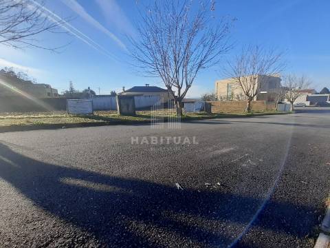 Lote para Construção com Vistas Mar em Areosa