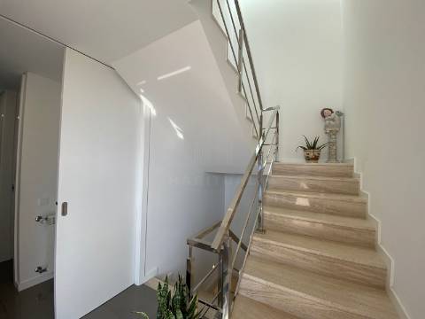 Moradia T4 Junto à Praia em Vila Praia de Âncora