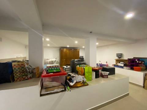 Moradia T4 Junto à Praia em Vila Praia de Âncora