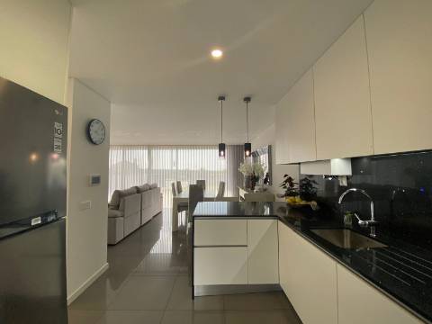 Moradia T4 Junto à Praia em Vila Praia de Âncora