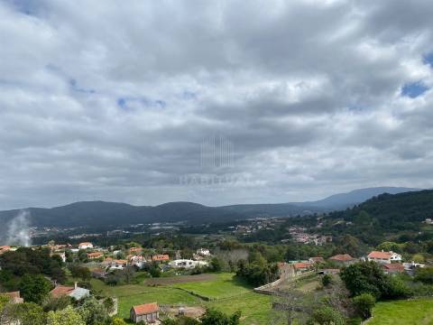 Terreno com 47982 m2 com Capela do Sec XIII  em Âncora