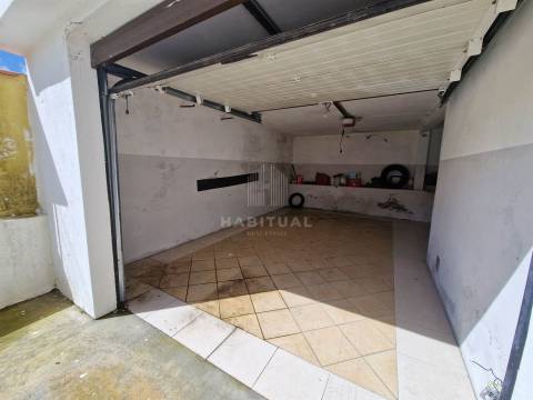 Andar Moradia T3+1 com Logradouro e Garagem na Meadela