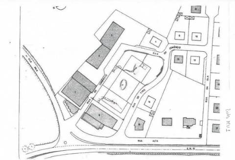 Armazém com 2 andar em Vila Nova de Anha