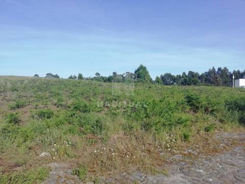 Terreno Urbano para Construção em Vila Nova de Anha