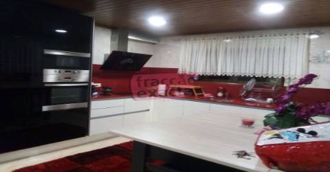 Moradia Rústica T6 Venda em Vila de Cucujães,Oliveira de Azeméis