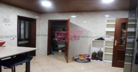 Moradia Rústica T6 Venda em Vila de Cucujães,Oliveira de Azeméis