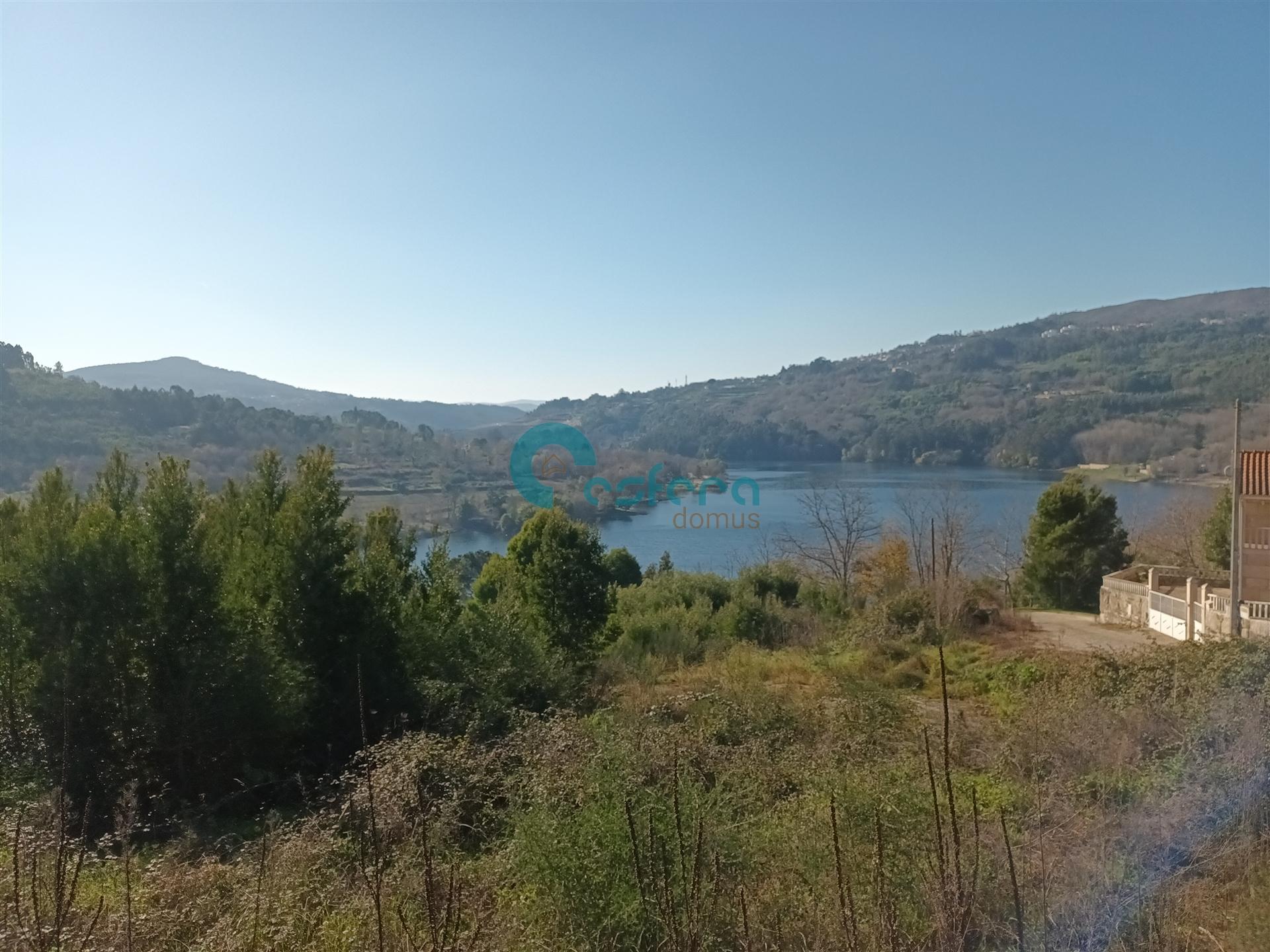 Terreno Urbano  Venda em Abragão,Penafiel