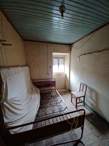 Moradia para restauro em Castro Laboreiro, Viana do Castelo