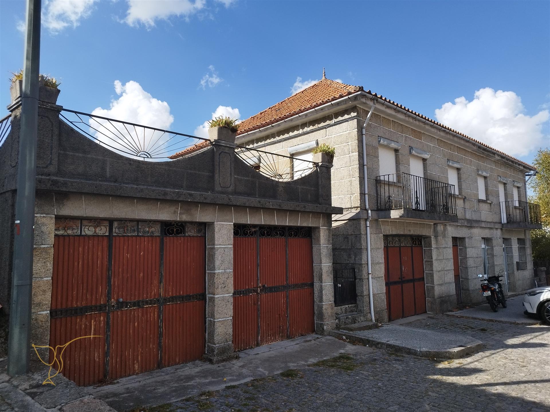 Moradia na Vila de Castro Laboreiro, Viana do Castelo