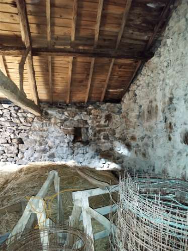 Moradia para restauro em Castro Laboreiro, Viana do Castelo