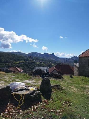 Moradia para restauro em Castro Laboreiro, Viana do Castelo