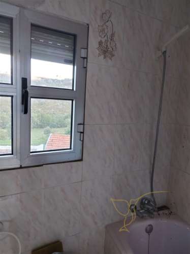 Moradia para restauro em Castro Laboreiro, Viana do Castelo