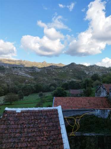 Moradia para restauro em Castro Laboreiro, Viana do Castelo