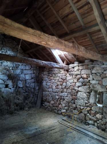 Moradia para restauro em Castro Laboreiro, Viana do Castelo