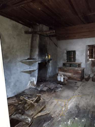 Moradia para restauro em Castro Laboreiro, Viana do Castelo