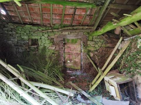 Moradia para restauro em Castro Laboreiro, Viana do Castelo