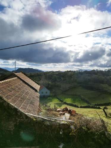 Moradia para restauro em Castro Laboreiro, Viana do Castelo