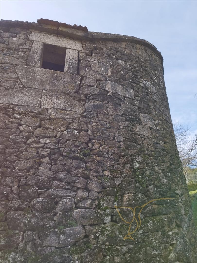 Moradia para restauro em Castro Laboreiro, Viana do Castelo