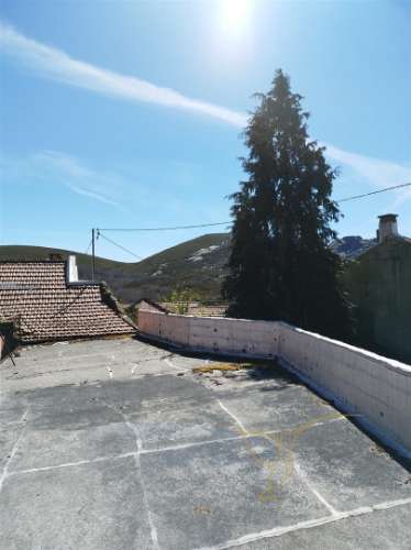 Moradia para restauro em Castro Laboreiro, Viana do Castelo