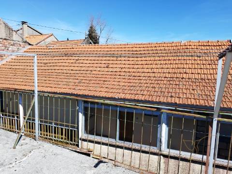 Moradia para restauro em Castro Laboreiro, Viana do Castelo