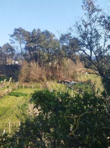 Moradia para restaurar em Melgaço, Viana do Castelo